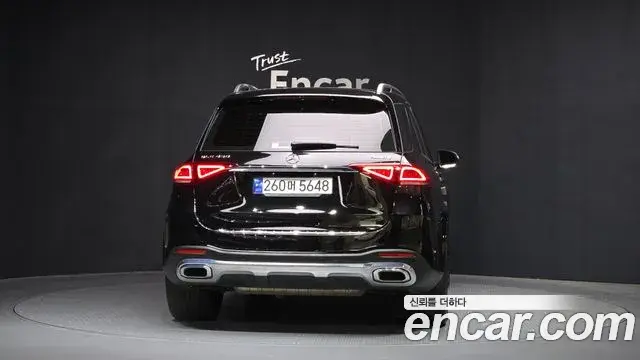 Mercedes-Benz GLE-Class 2023 — Photo 12/20
