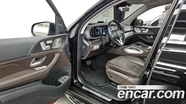 Mercedes-Benz GLE-Class 2023 — Photo 14/20