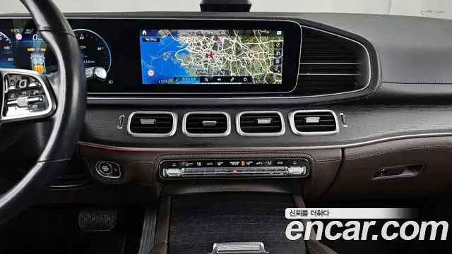 Mercedes-Benz GLE-Class 2023 — Photo 17/20