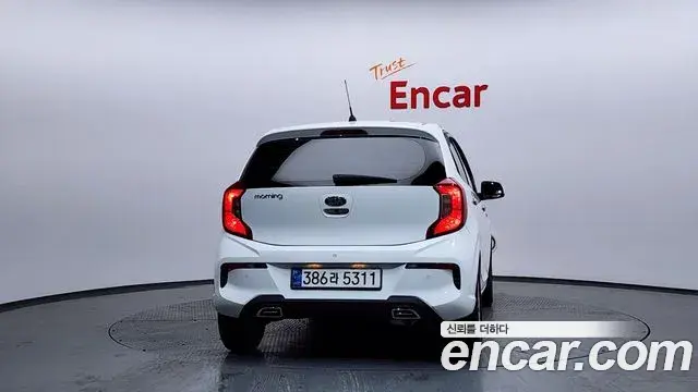 Kia Morning Urban 2021 — ფოტო 2/20