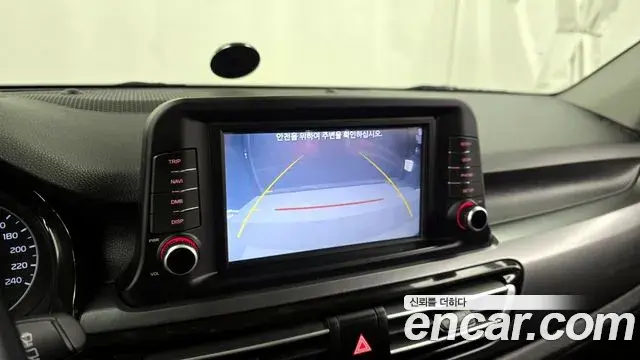 Kia Seltos 2020 — ფოტო 19/20