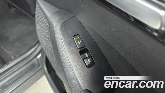 Kia Seltos 2020 — ფოტო 9/20