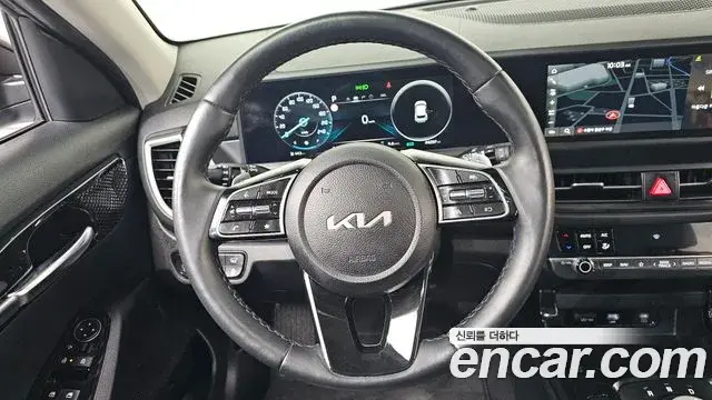 Kia Seltos 2023 — Şəkil 12/20