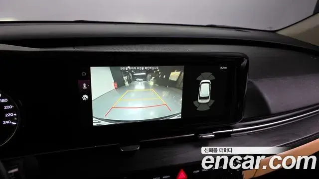 Kia Carnival 2022 — ფოტო 12/20