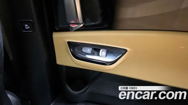 Kia Carnival 2022 — ფოტო 9/20