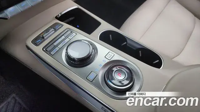 Genesis GV70 2023 — ფოტო 10/20
