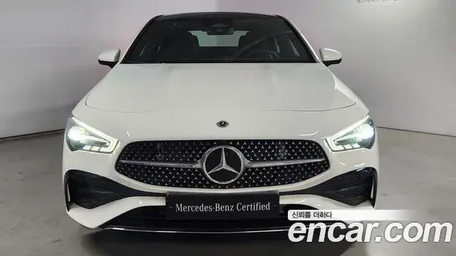 Mercedes-Benz CLA-Class 2025 — Photo 10/20