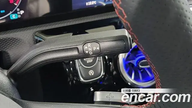 Mercedes-Benz CLA-Class 2025 — Photo 1/20