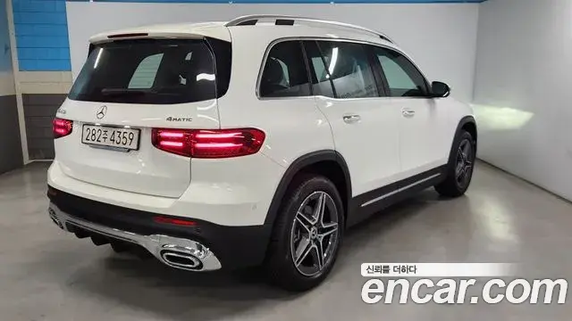Mercedes-Benz GLB-Class 2025 — ფოტო 17/18
