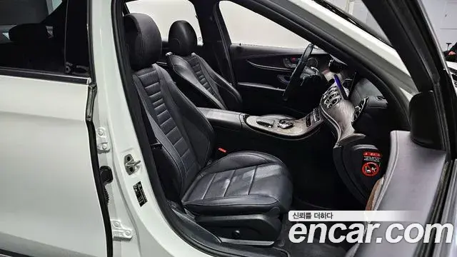 Mercedes-Benz E-Class 2022 — Фото 9/20