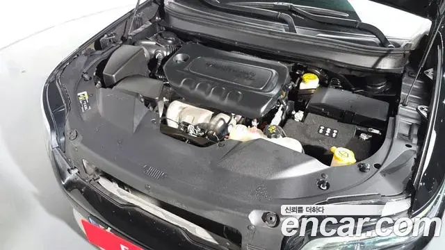 Jeep Cherokee 2021 — Photo 8/20