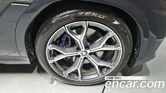 BMW X6 2023 — Photo 3/20