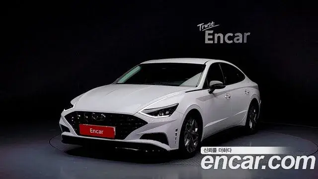Hyundai Sonata Hybrid 2022 — Şəkil 8/20