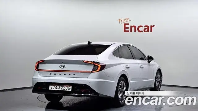 Hyundai Sonata Hybrid 2022 — Şəkil 13/20