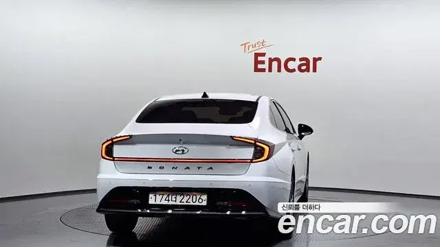 Hyundai Sonata Hybrid 2022 — Şəkil 15/20