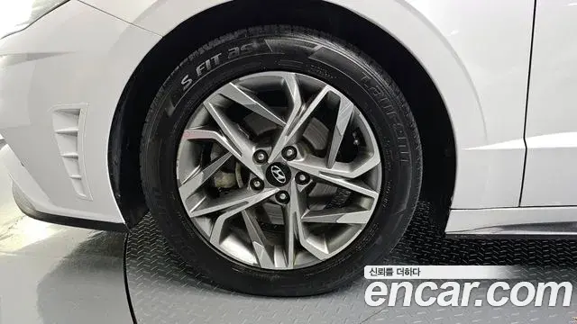 Hyundai Sonata Hybrid 2022 — Şəkil 16/20