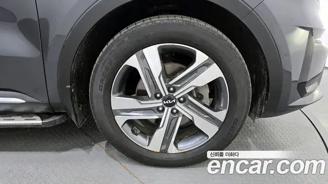 Kia Sorento 2021 — Photo 14/20