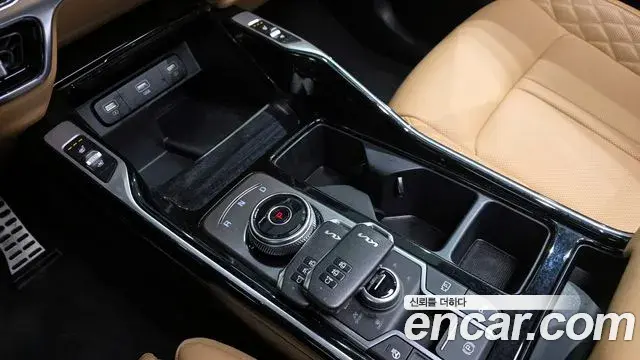Kia Sorento 2021 — Photo 1/20