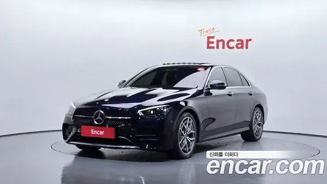 Mercedes-Benz E-Class 2020 — Photo 15/20