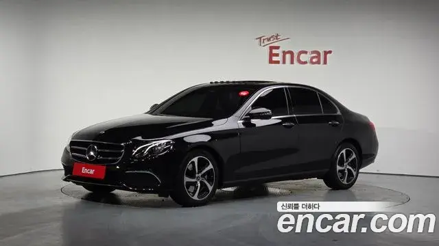 Mercedes-Benz E-Class 2020 — Şəkil 1/21