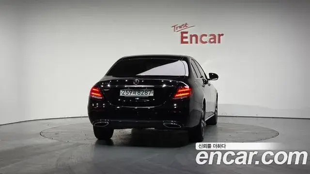 Mercedes-Benz E-Class 2020 — Şəkil 3/21