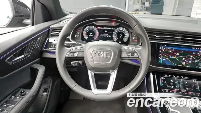Audi Q8 2023 — ფოტო 20/29