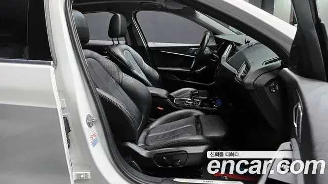 BMW 1 Series 2022 — ფოტო 5/20