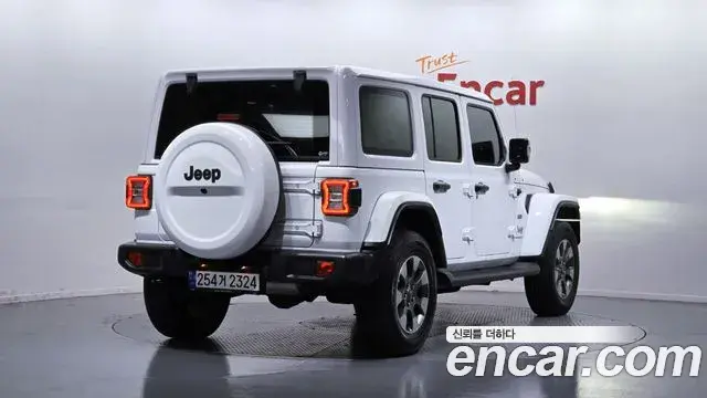 Jeep Wrangler 2019 — Şəkil 4/20