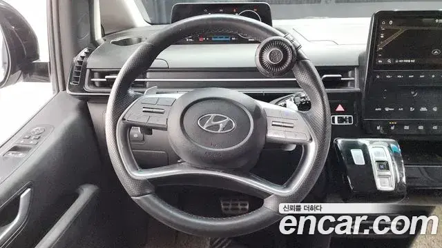 Hyundai Staria 2021 — ფოტო 10/20