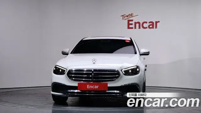 Mercedes-Benz E-Class 2020 — Şəkil 16/20