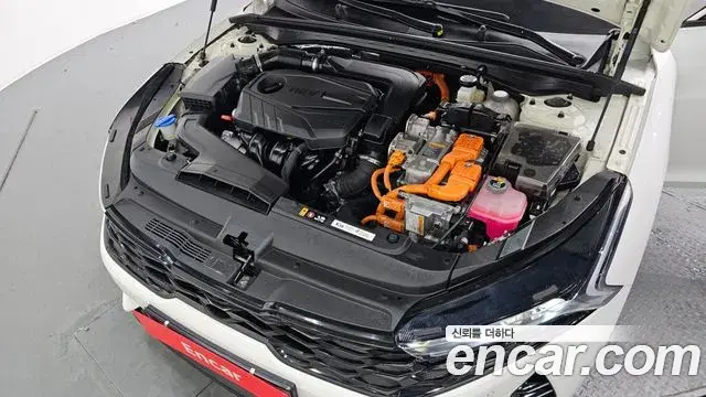 Kia K5 2023 — Photo 9/20