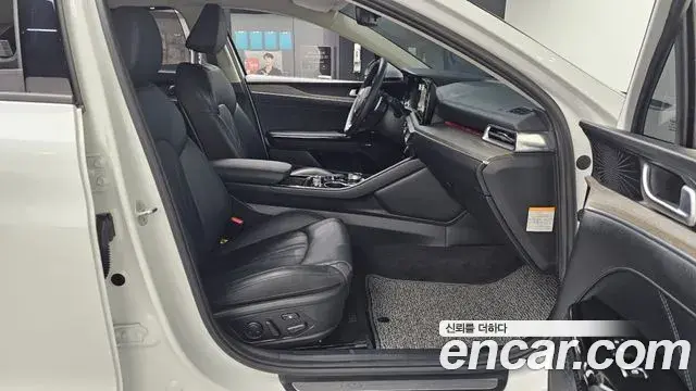 Kia K5 2023 — Photo 10/20