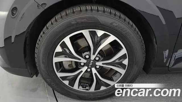 Kia Carnival 2021 — Şəkil 2/20