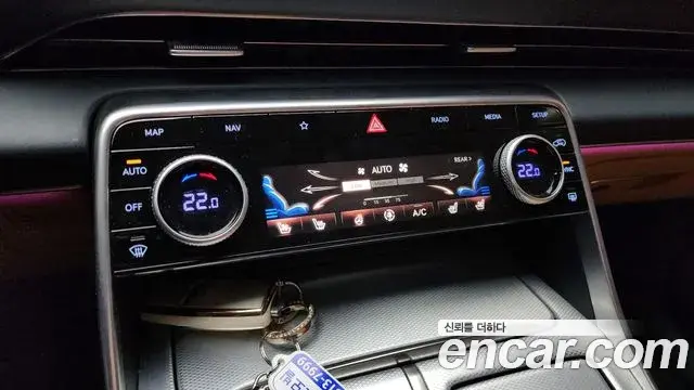 Genesis GV80 2021 — Photo 9/20