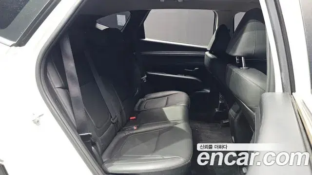Hyundai Tucson Hybrid 2022 — ფოტო 8/20