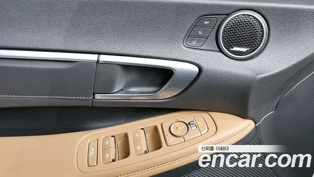 Hyundai Sonata 2019 — Фото 12/20