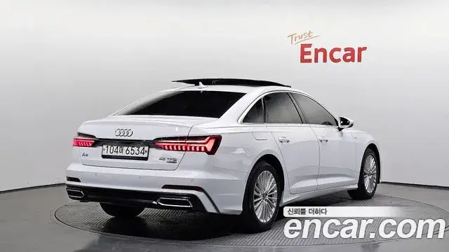 Audi A6 2019 — Фото 2/20
