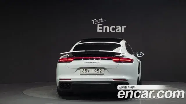 Porsche Panamera 2019 — Photo 3/20