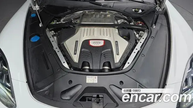 Porsche Panamera 2019 — Photo 10/20
