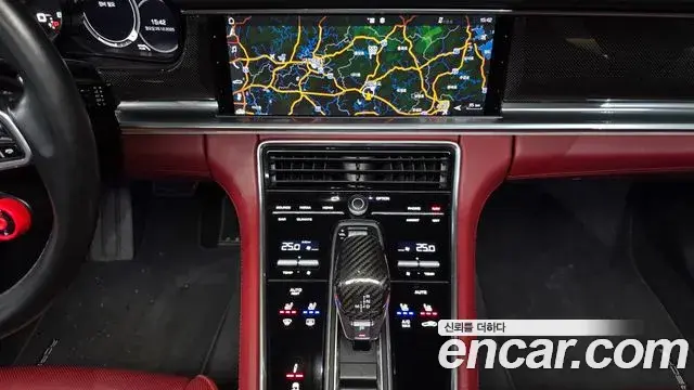 Porsche Panamera 2019 — Photo 20/20