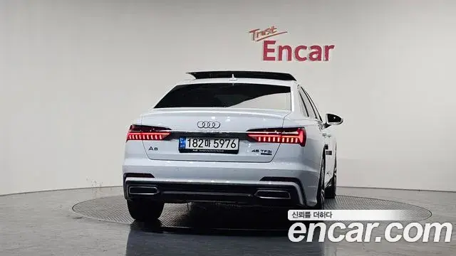 Audi A6 2021 — ფოტო 18/20