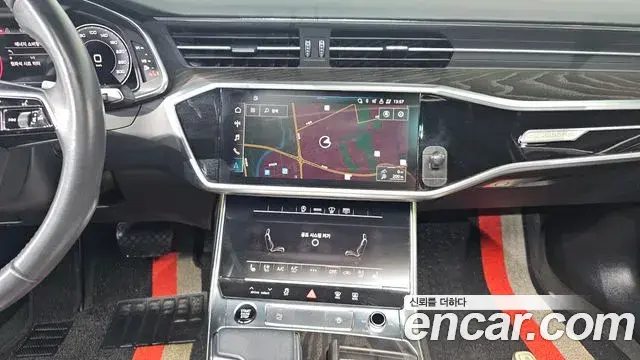 Audi A6 2021 — ფოტო 4/20