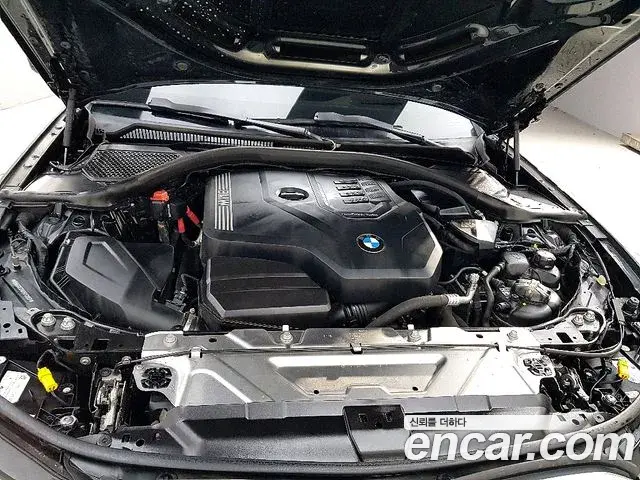 BMW 3 Series 2023 — ფოტო 16/20