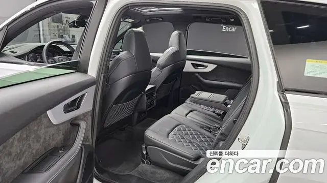 Audi Q7 2022 — Şəkil 1/20
