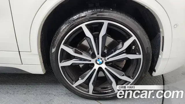 BMW X2 2023 — Şəkil 19/20
