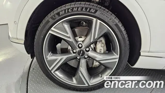 Genesis GV80 2023 — ფოტო 9/20