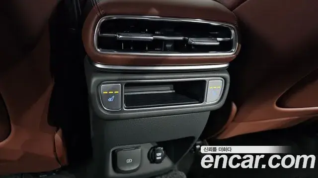 Genesis GV80 2023 — ფოტო 17/20