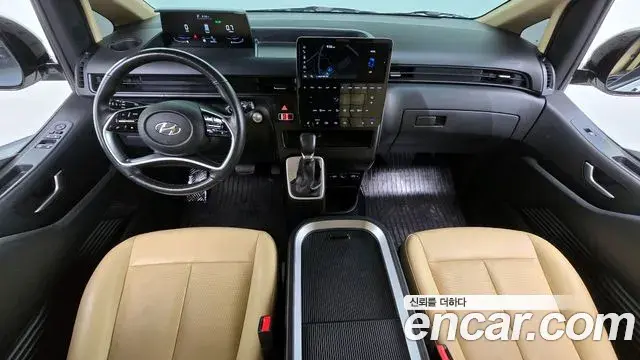 Hyundai Staria 2023 — Photo 20/20