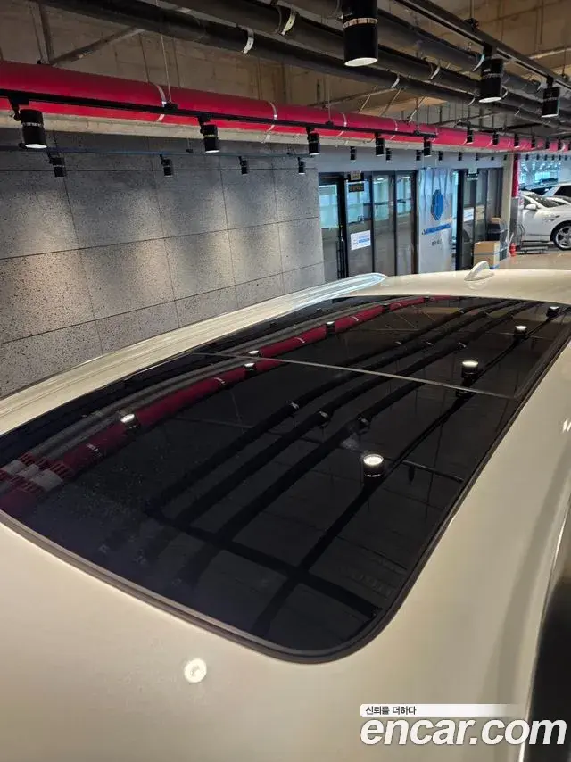 Volvo XC90 2020 — ფოტო 18/20