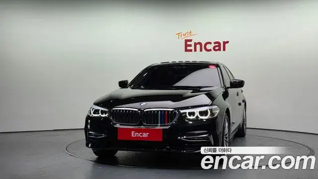 BMW 5 Series 2020 — ფოტო 4/20